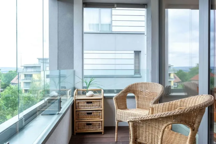 Pronájem bytu 3+kk, Praha - Prosek, Valečovská, 69 m2