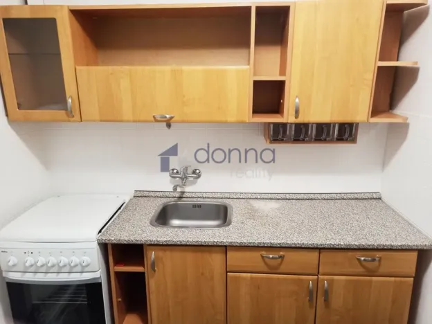 Pronájem bytu 1+1, Praha, Košťálkova, 37 m2