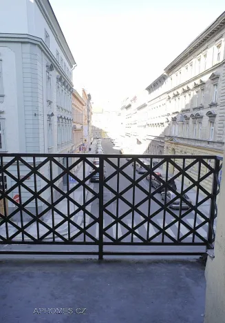 Pronájem bytu 1+kk, Praha - Smíchov, Jindřicha Plachty, 26 m2