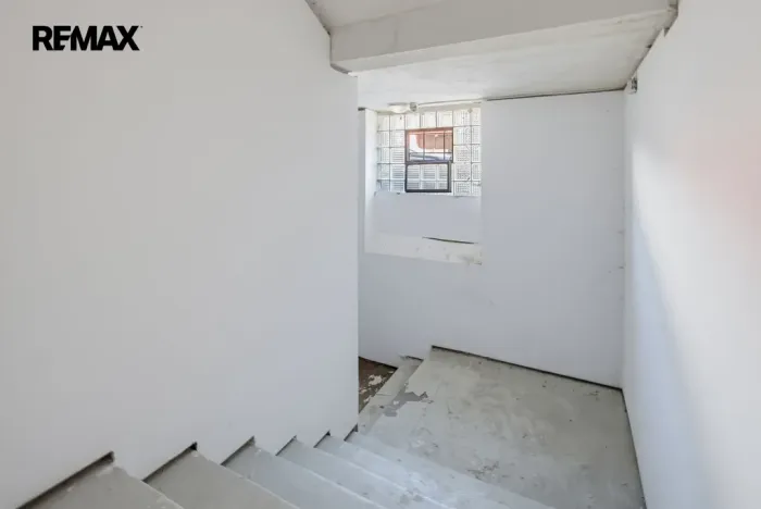 Pronájem výrobních prostor, Aš, Mánesova, 2350 m2