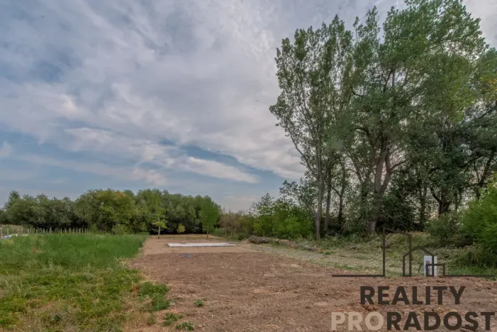 Prodej pozemku pro bydlení, Znojmo, 1369 m2