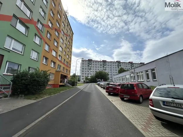 Prodej bytu 3+1, Teplice - Prosetice, Rovná, 69 m2
