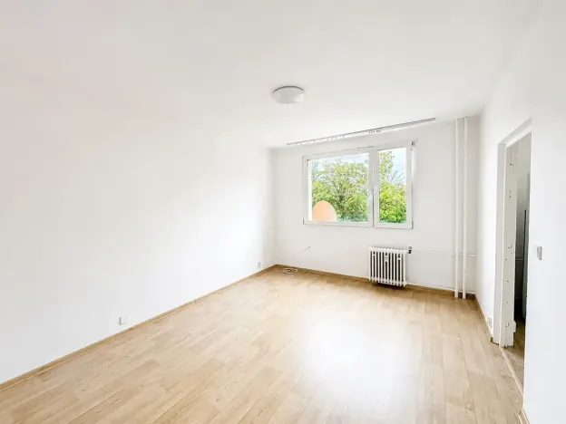 Pronájem bytu 1+1, Chomutov, Jirkovská, 35 m2