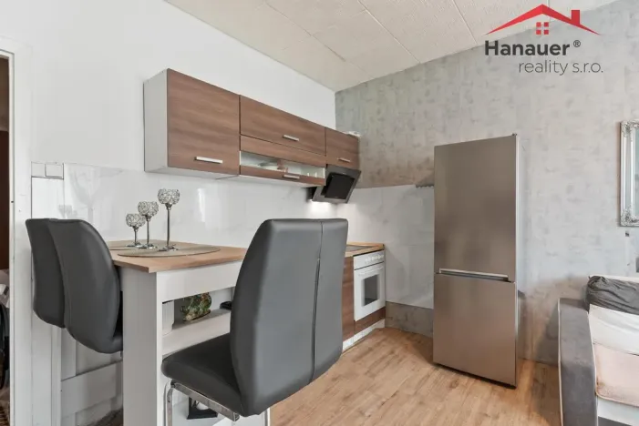 Prodej bytu 2+kk, Děčín - Děčín XXXII-Boletice nad Labem, V Sídlišti, 43 m2