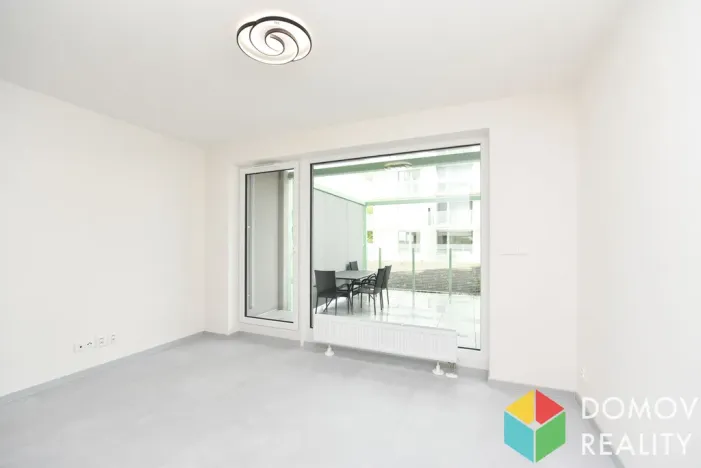 Pronájem bytu 1+kk, Plzeň - Bolevec, Krašovská, 36 m2