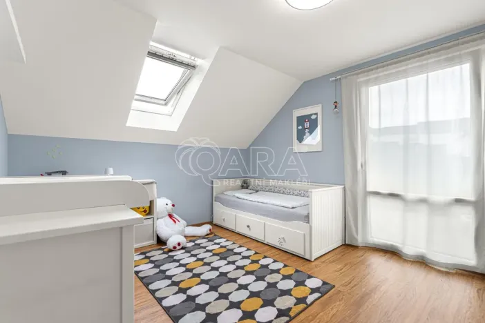 Prodej rodinného domu, Kamenice - Ládví, Lužní, 131 m2