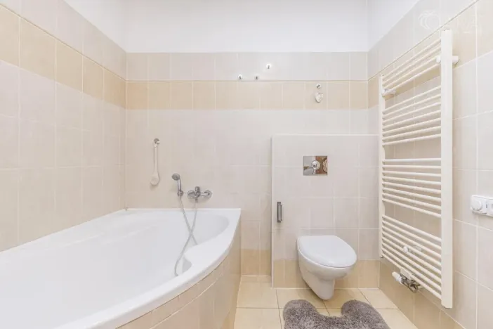 Prodej bytu 4+kk, Slaný, Kybalova, 118 m2