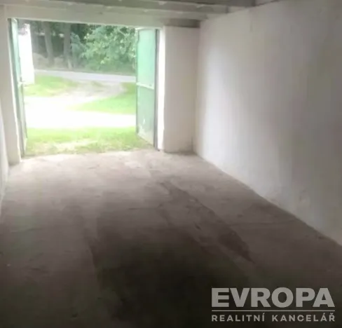 Pronájem garáže, Pardubice - Semtín, 21 m2