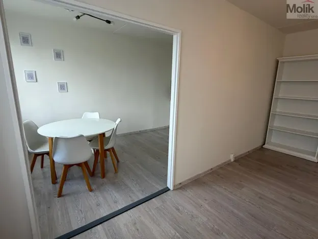 Prodej bytu 3+1, Teplice - Trnovany, Zemská, 67 m2