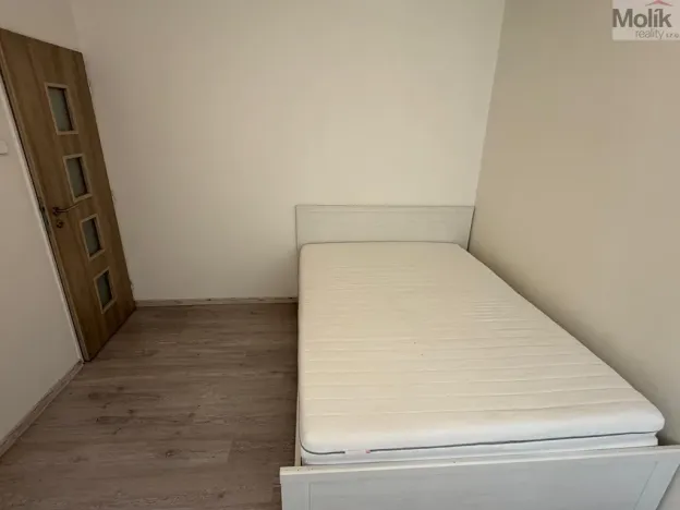 Prodej bytu 3+1, Teplice - Trnovany, Zemská, 67 m2