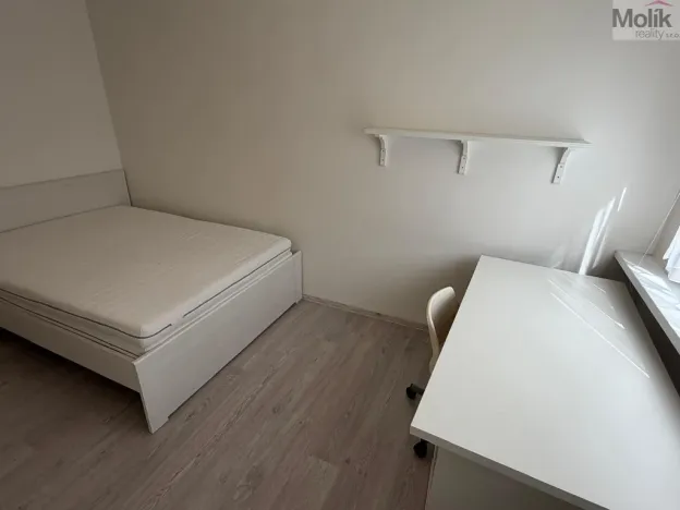 Prodej bytu 3+1, Teplice - Trnovany, Zemská, 67 m2