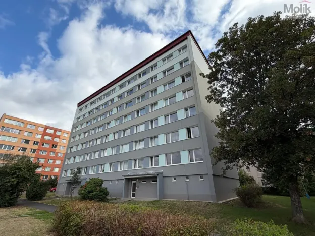 Prodej bytu 3+1, Teplice - Trnovany, Zemská, 67 m2