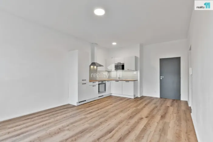 Pronájem bytu 2+kk, Liberec - Liberec II-Nové Město, Chrastavská, 50 m2