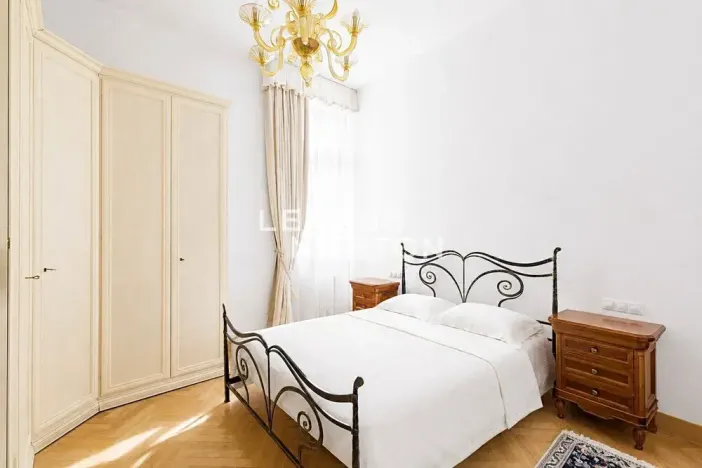 Pronájem atypického bytu, Praha - Vinohrady, Italská, 110 m2