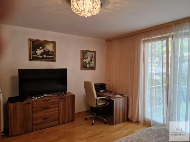 Prodej bytu 2+kk, Karlovy Vary, Libušina, 90 m2