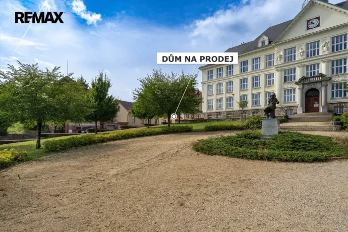Prodej obchodního prostoru, Lomnice nad Popelkou, Komenského, 234 m2