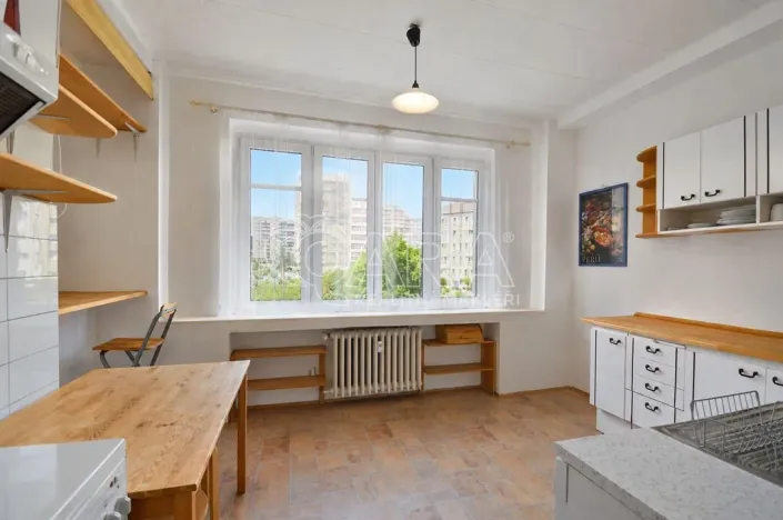 Pronájem bytu 2+1, Praha - Vršovice, Čeljabinská, 70 m2