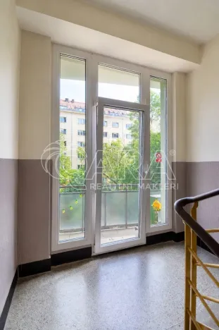 Pronájem bytu 2+1, Praha - Vršovice, Čeljabinská, 70 m2