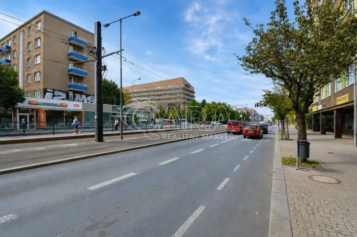 Pronájem bytu 2+1, Praha - Vršovice, Čeljabinská, 70 m2