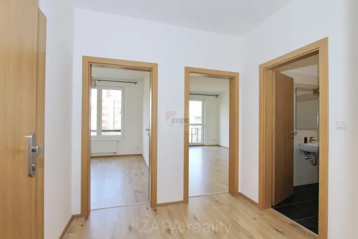 Pronájem bytu 2+kk, Praha - Čakovice, Bermanova, 48 m2