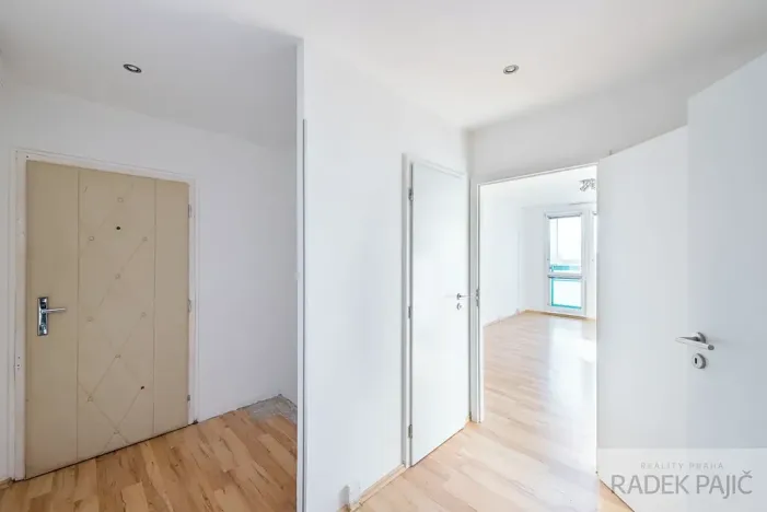 Prodej bytu 1+1, Praha - Háje, Kosmická, 48 m2
