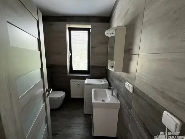 Pronájem bytu 1+kk, Praha - Malá Chuchle, Paroplavební, 22 m2