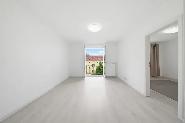Pronájem bytu 2+kk, Ostrov, Halasova, 55 m2