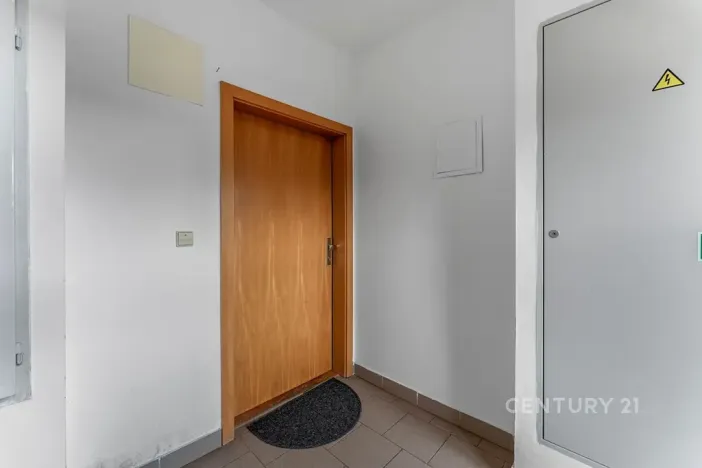 Prodej bytu 2+kk, Praha - Újezd nad Lesy, Velebného, 56 m2