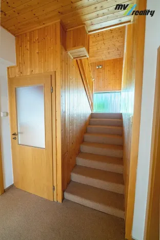 Prodej rodinného domu, Městec Králové, Třešňová, 300 m2