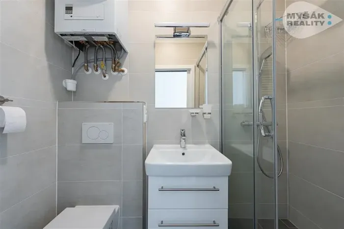 Pronájem bytu 2+kk, Praha - Břevnov, Zúžená, 30 m2