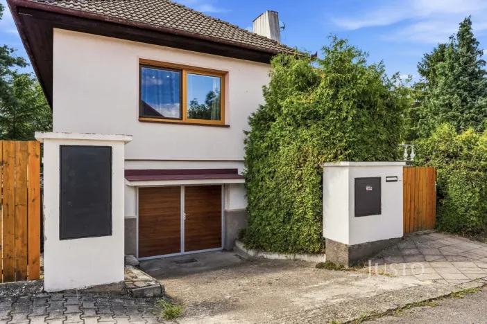 Prodej rodinného domu, Chudeřice, 250 m2