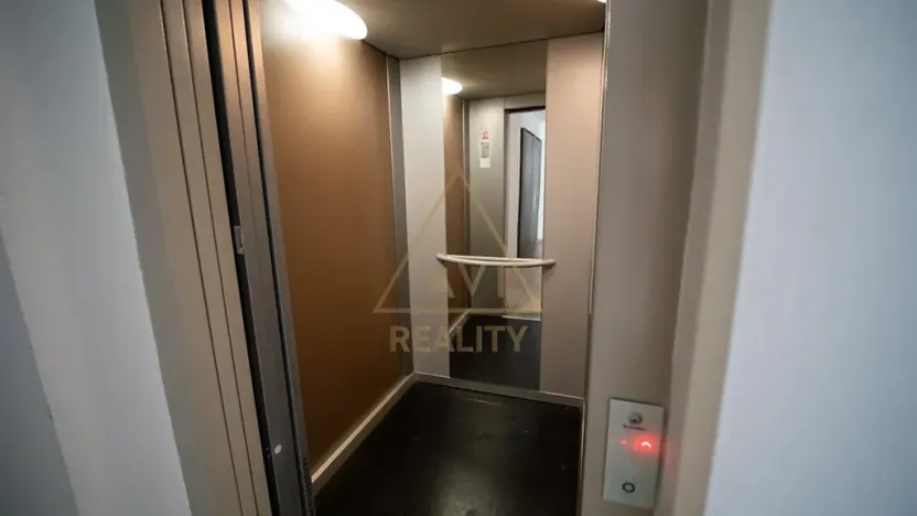 Prodej bytu 2+kk, Praha - Čakovice, Rýnská, 60 m2