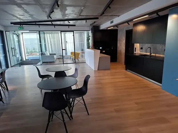 Prodej kanceláře, Praha - Hostivař, Nurmiho, 80 m2