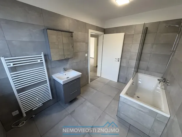 Pronájem bytu 3+kk, Znojmo, Sládkova, 95 m2