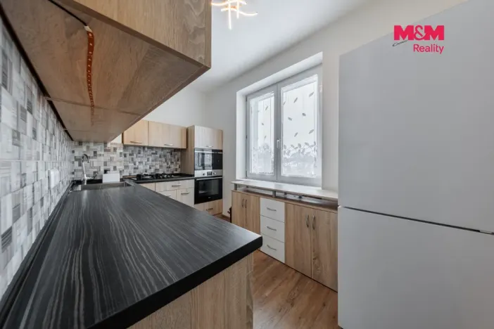 Prodej bytu 2+1, Hranice, Vítězná, 63 m2