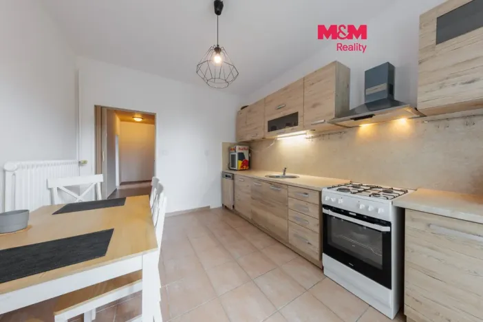 Prodej bytu 2+1, Nová Role, Tovární, 55 m2