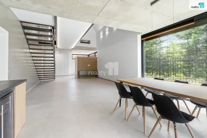 Pronájem rodinného domu, Praha - Benice, 202 m2