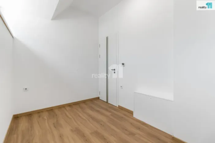 Pronájem rodinného domu, Praha - Benice, 202 m2
