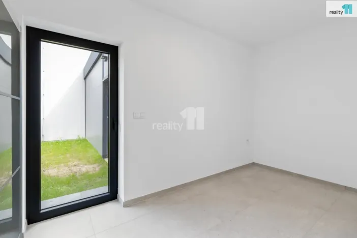Pronájem rodinného domu, Praha - Benice, 202 m2
