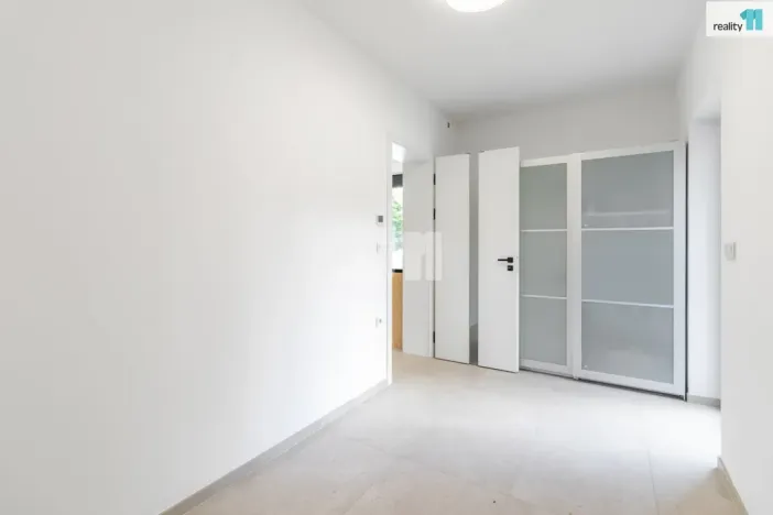 Pronájem rodinného domu, Praha - Benice, 202 m2