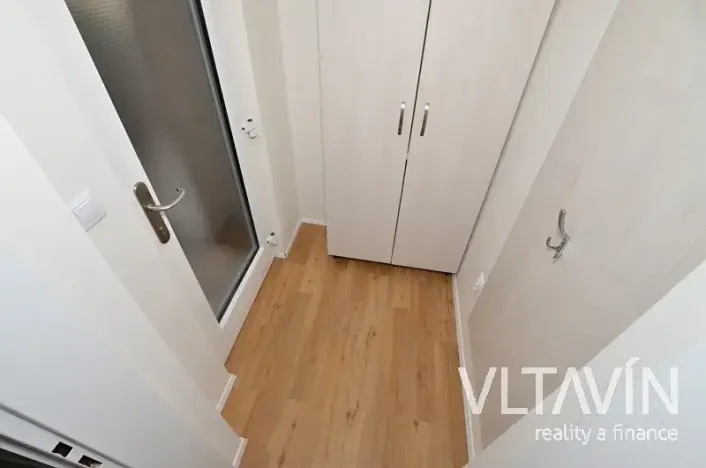 Pronájem bytu 1+1, Praha - Čimice, 37 m2