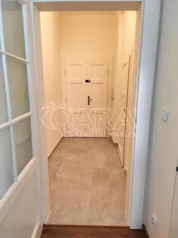 Pronájem bytu 1+kk, Praha - Libeň, Lindnerova, 32 m2