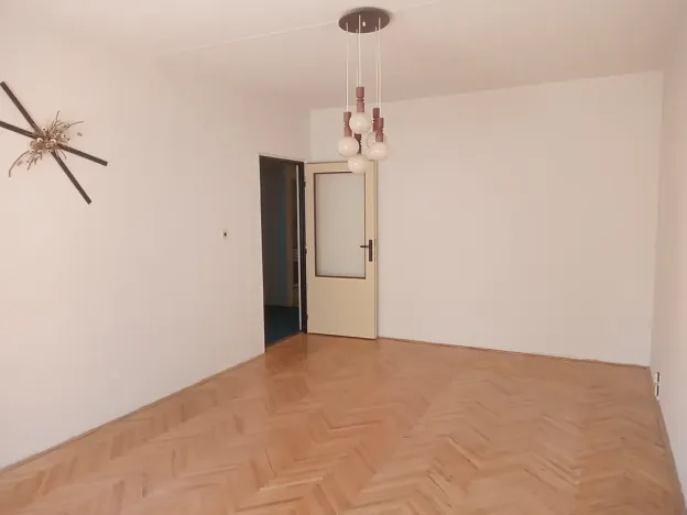 Prodej bytu 2+1, Jičín, Nám. V. Čtvrtka, 68 m2