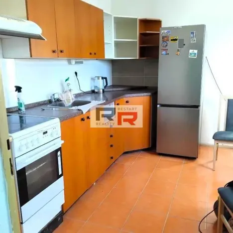 Pronájem bytu 2+1, Moravský Beroun, náměstí 9. května, 51 m2