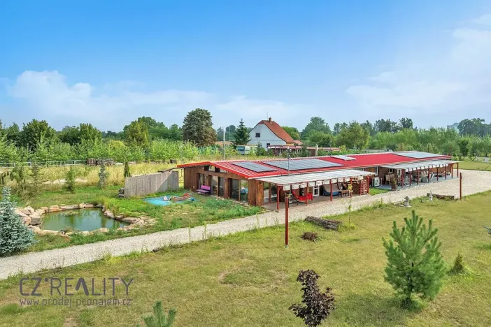 Prodej komerční nemovitosti, Pečky, 345 m2
