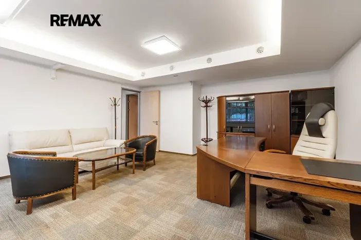Pronájem kanceláře, Praha - Smíchov, Kováků, 103 m2