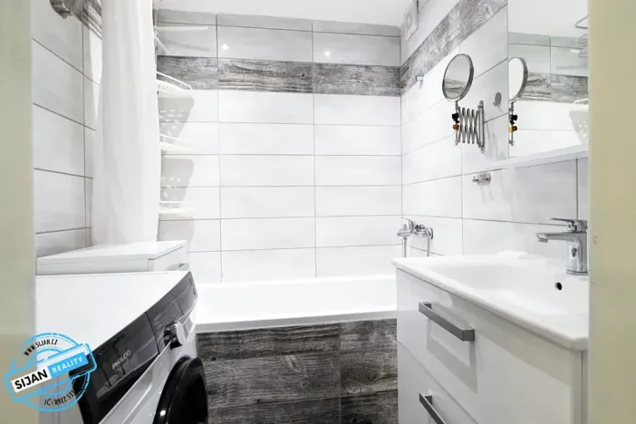 Prodej bytu 3+1, Krnov, nám. Hrdinů, 76 m2