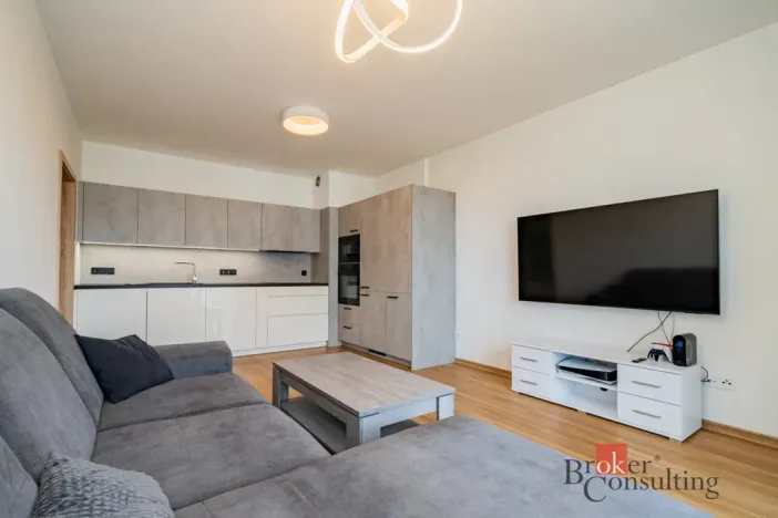 Pronájem bytu 2+kk, Praha - Hloubětín, Za černým mostem, 50 m2
