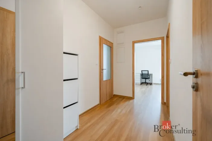 Pronájem bytu 2+kk, Praha - Hloubětín, Za černým mostem, 50 m2