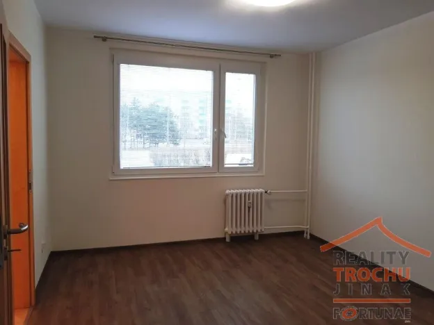 Pronájem bytu 2+1, Hradec Králové, Pod Zámečkem, 55 m2